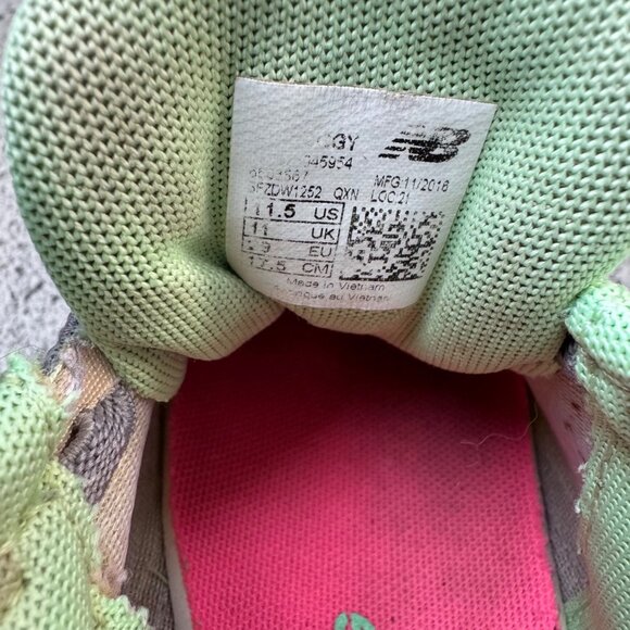 NEW BALANCE 720v4 Sneakers Girls 11.5 29 Gray Neon Pink Laceless Running Shoes - Picture 8 of 10